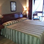 Hotel Centro Begona 3*
