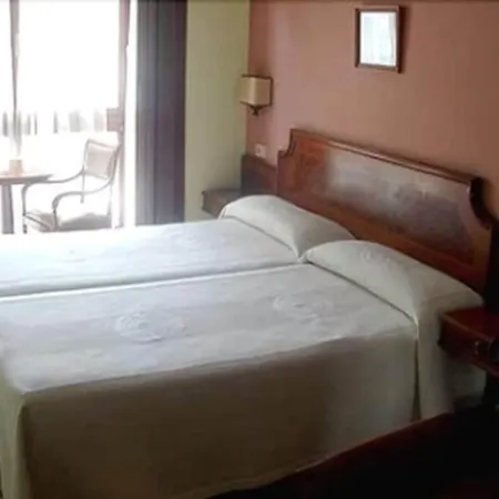 Centro Begona מלון 3*