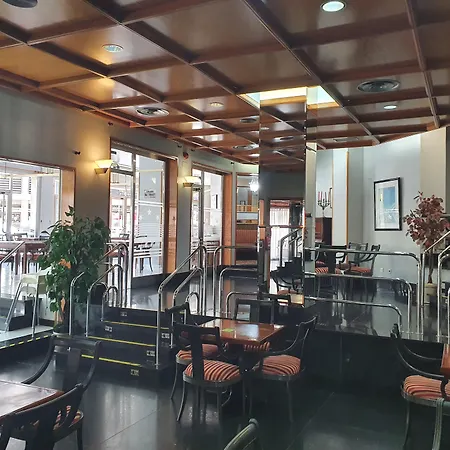Centro Begoña 3*