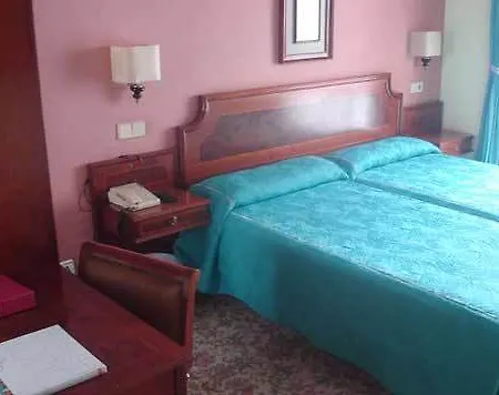 Hotel Centro Begoña 3*
