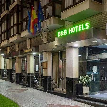 Centro Begona מלון 3*