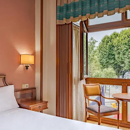 Hotel Centro Begoña 3*