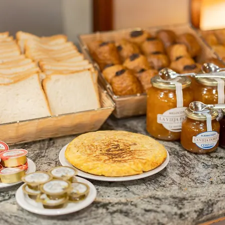 Centro Begona 3* Gijón