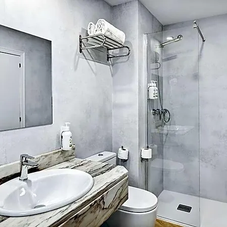 Centro Begona Hotel