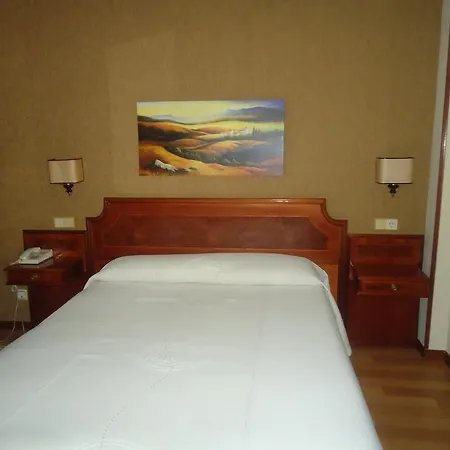 Centro Begona 3* Gijón