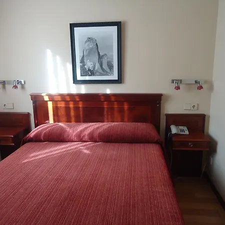 Hotel Centro Begona 3*