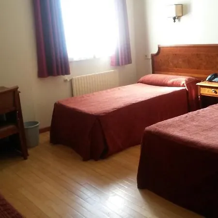 Centro Begona Hotel