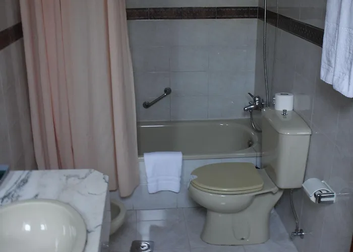 فندق Centro Begona خيخون