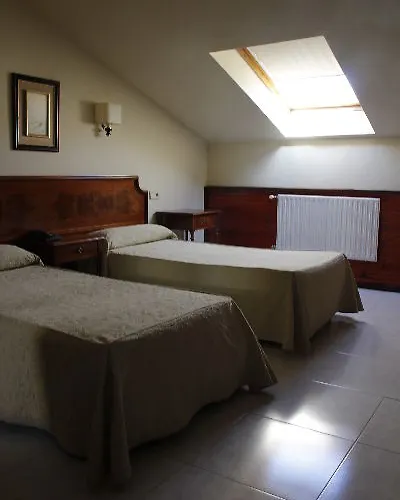 Centro Begona Ξενοδοχείο Χιχόν