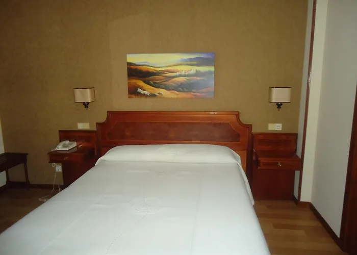 Centro Begona 3* Χιχόν