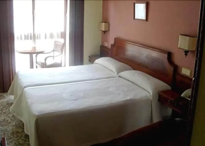 Centro Begona מלון 3*